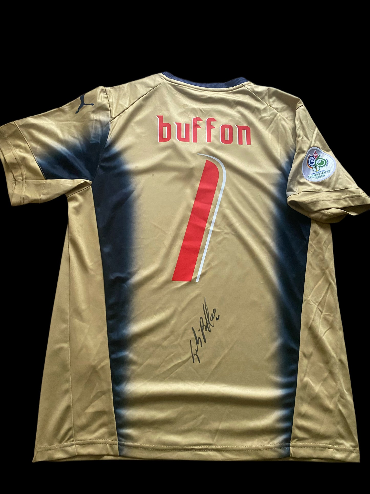 Gianluigi Buffon Italy World Cup 2006 Hand Signed Shirt 2.