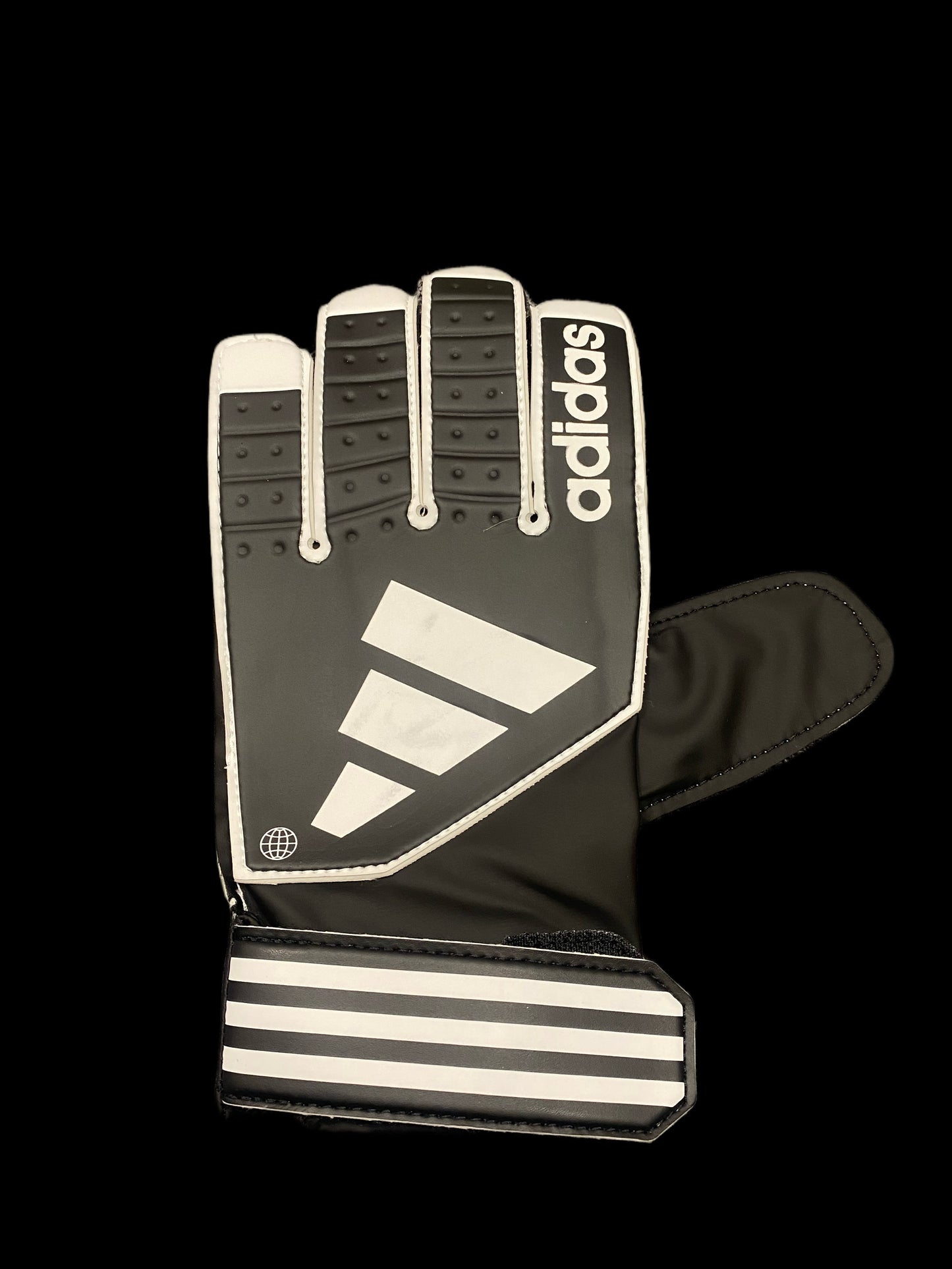 Iker Casillas Hand Signed Adidas Goalkeeper Glove 5.