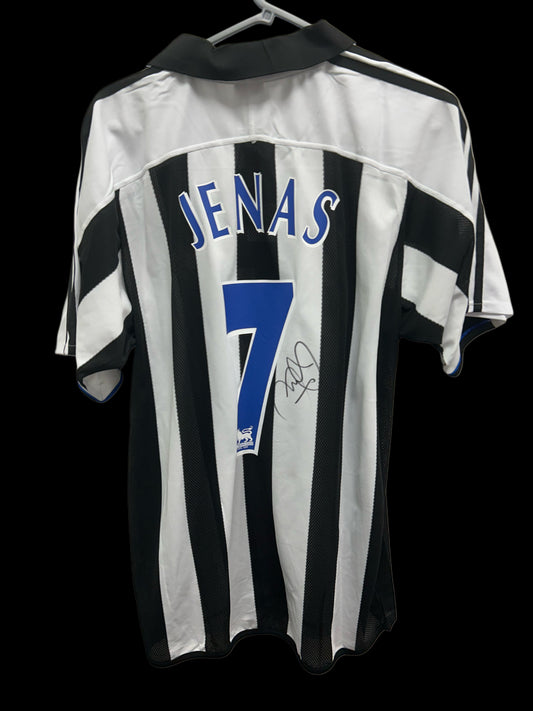 Jermaine Jenas Newcastle United Hand Signed Retro Shirt