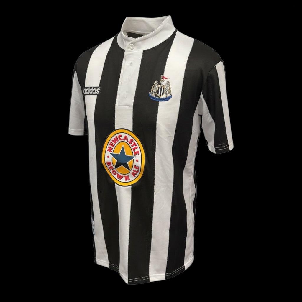Peter Beardsley Newcastle United 1995-96 The Entertainers Hand Signed Home Shirt