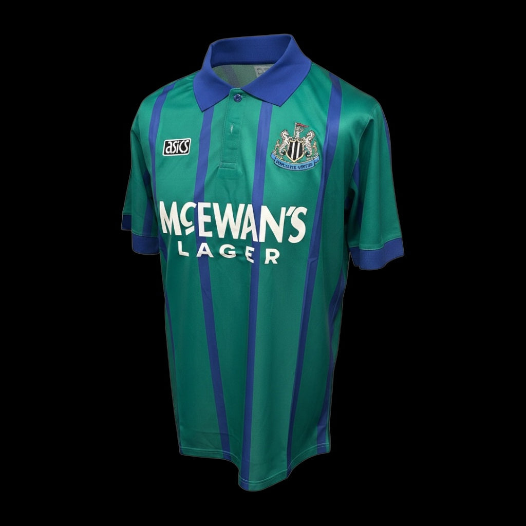 Peter Beardsley Newcastle United 1993-95 Hand Signed Third Shirt